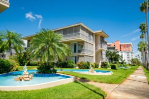 St. Petersburg HOA Communities