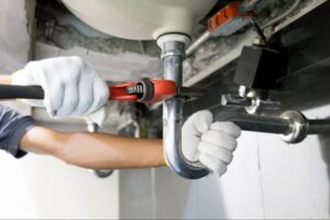 How a Sarasota Condo Management Team Oversees Repairs and Maintenance